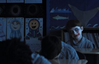 Zach Cregger’s Mysterious New Horror Film ‘Weapons’ Has Critics Raving